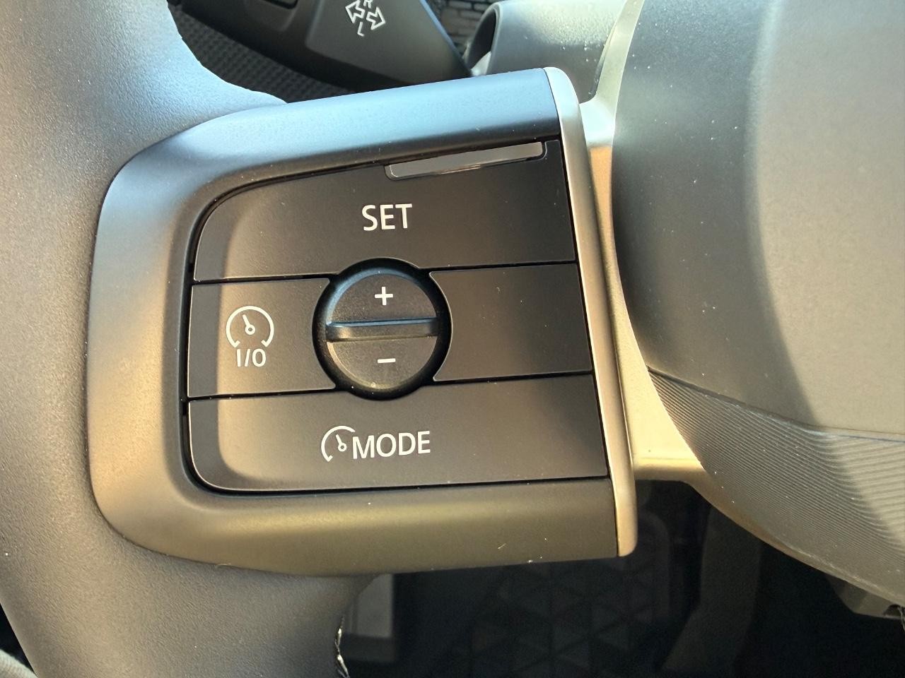 MINI Countryman Vehicle Image 11
