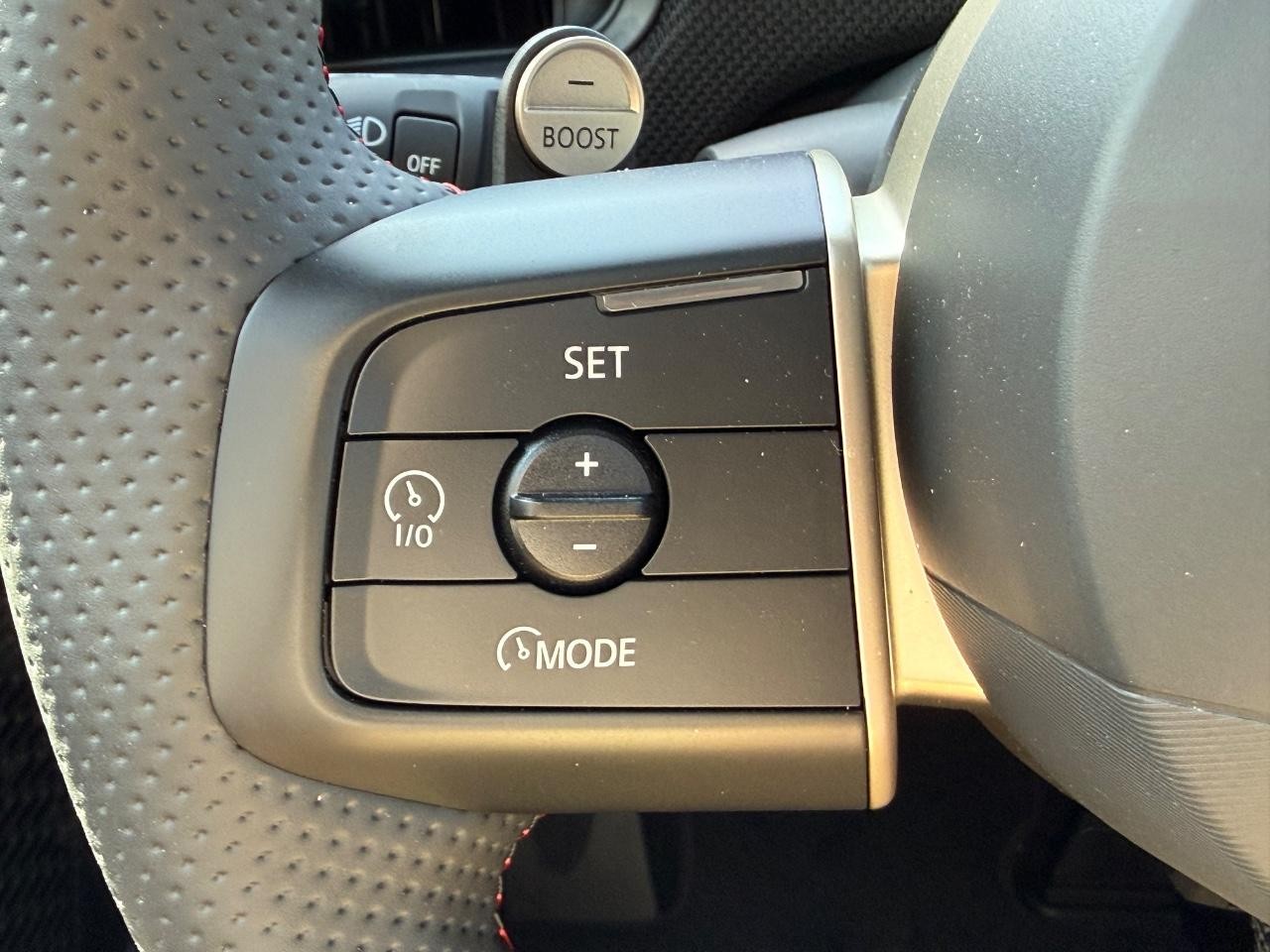 MINI Hardtop 4 Door Vehicle Image 11