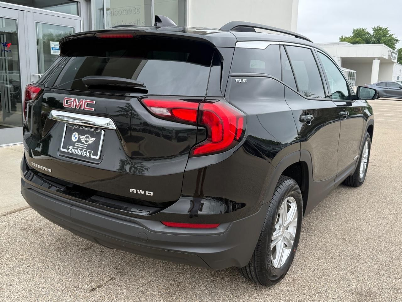 GMC Terrain Vehicle Image 03