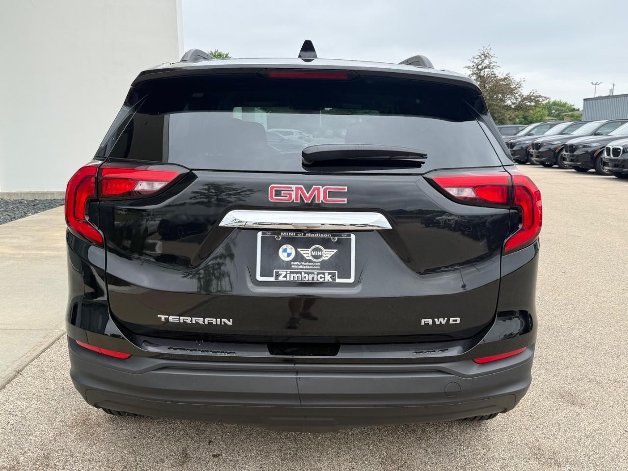 GMC Terrain Vehicle Image 04