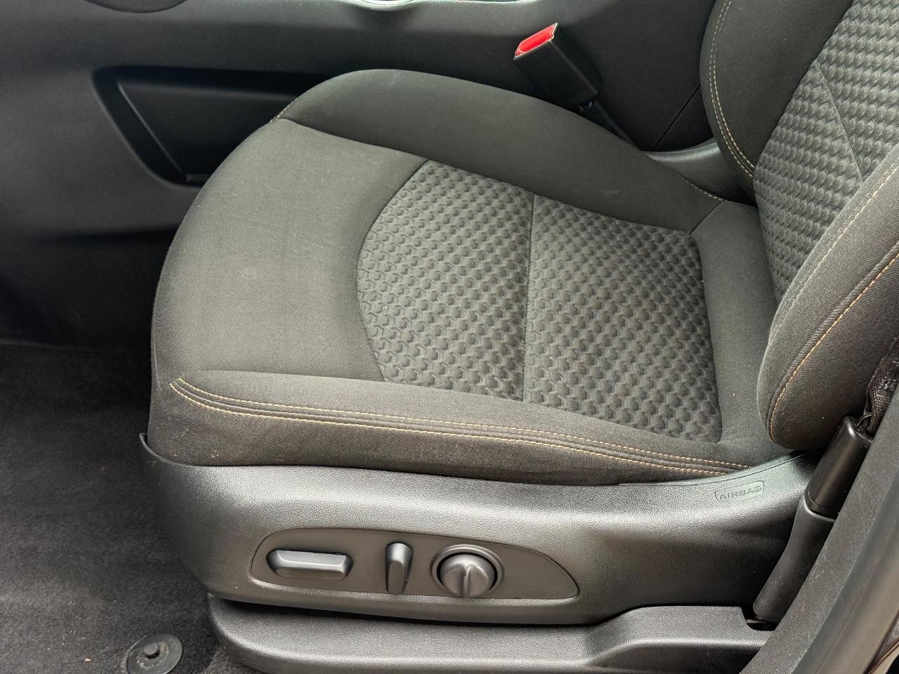 GMC Terrain Vehicle Image 22