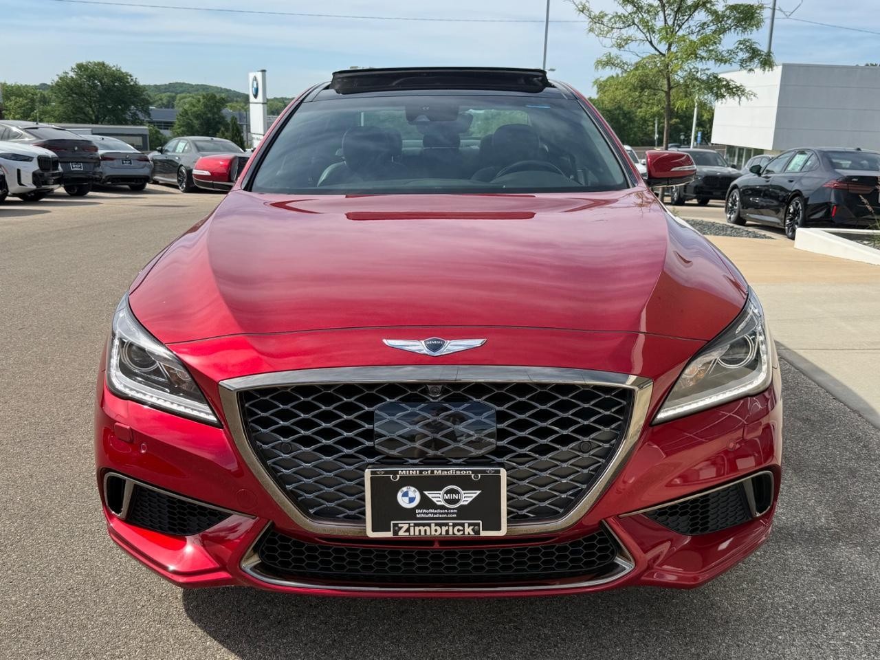 Genesis G80 Vehicle Image 09