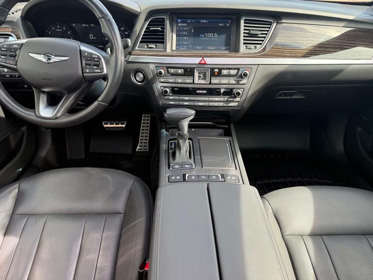Genesis G80 Vehicle Image 11