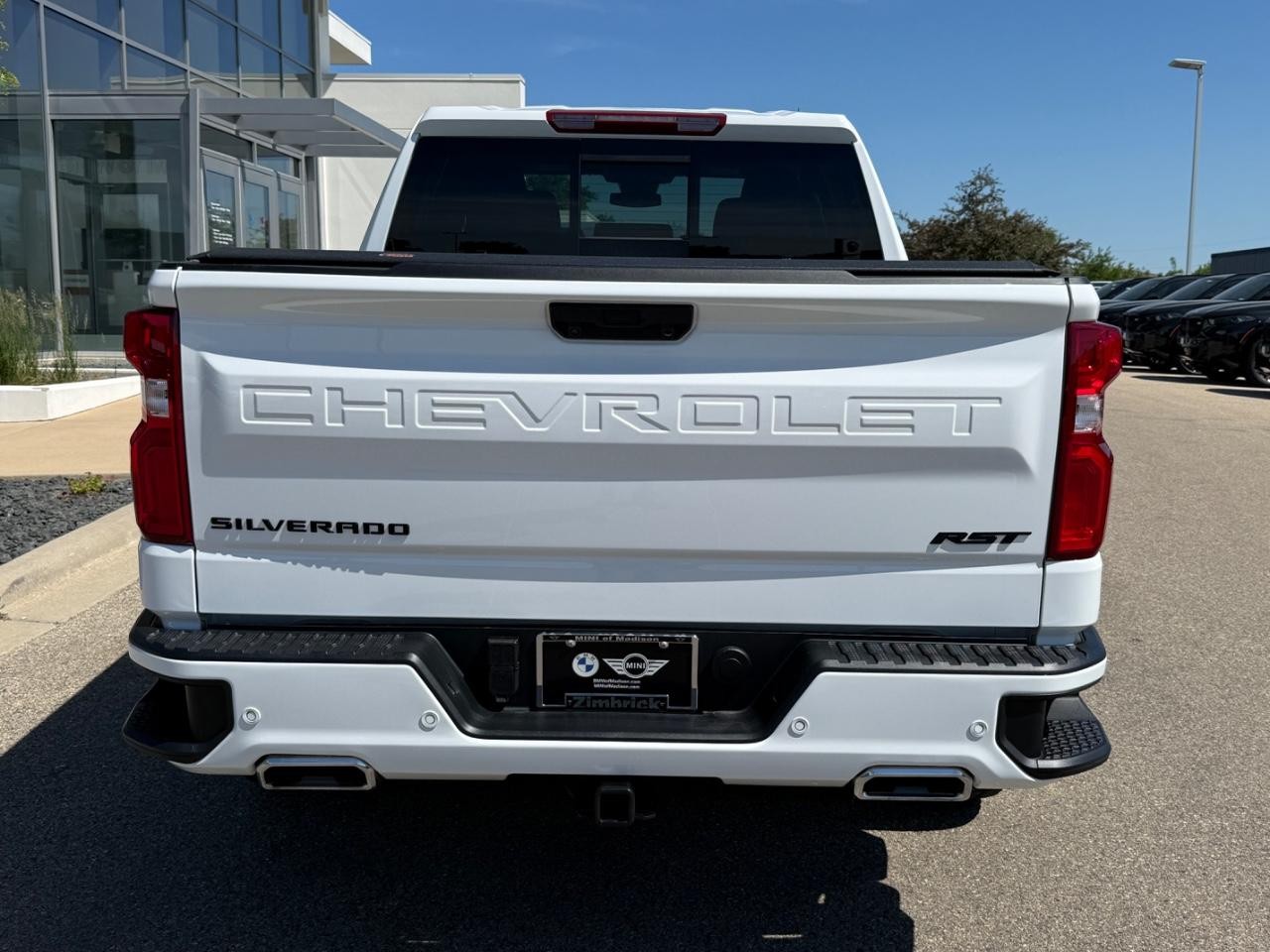 Chevrolet Silverado 1500 Vehicle Image 04