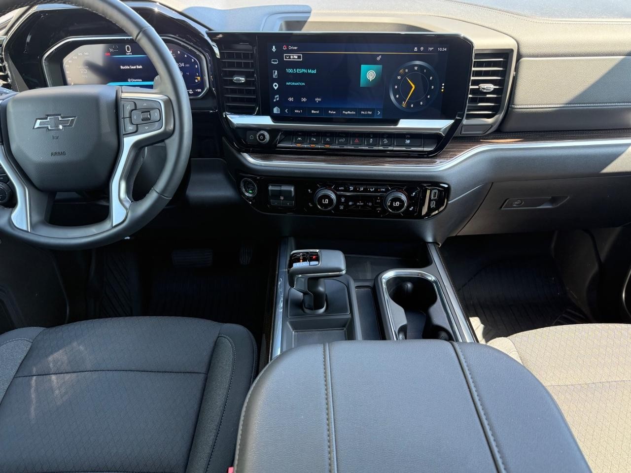 Chevrolet Silverado 1500 Vehicle Image 11