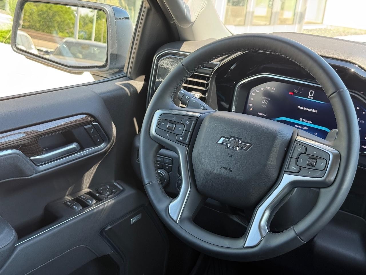 Chevrolet Silverado 1500 Vehicle Image 14