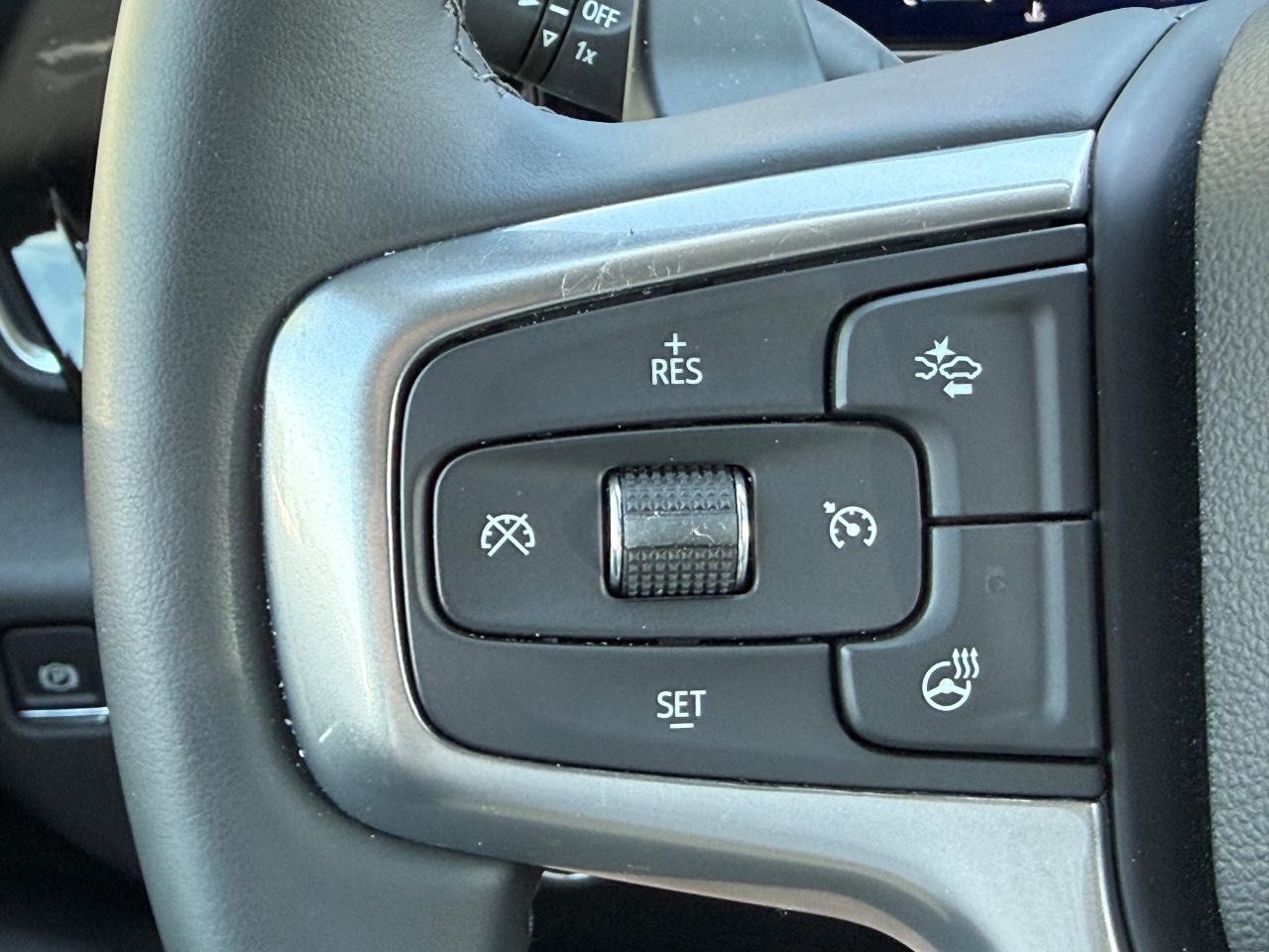 Chevrolet Silverado 1500 Vehicle Image 16