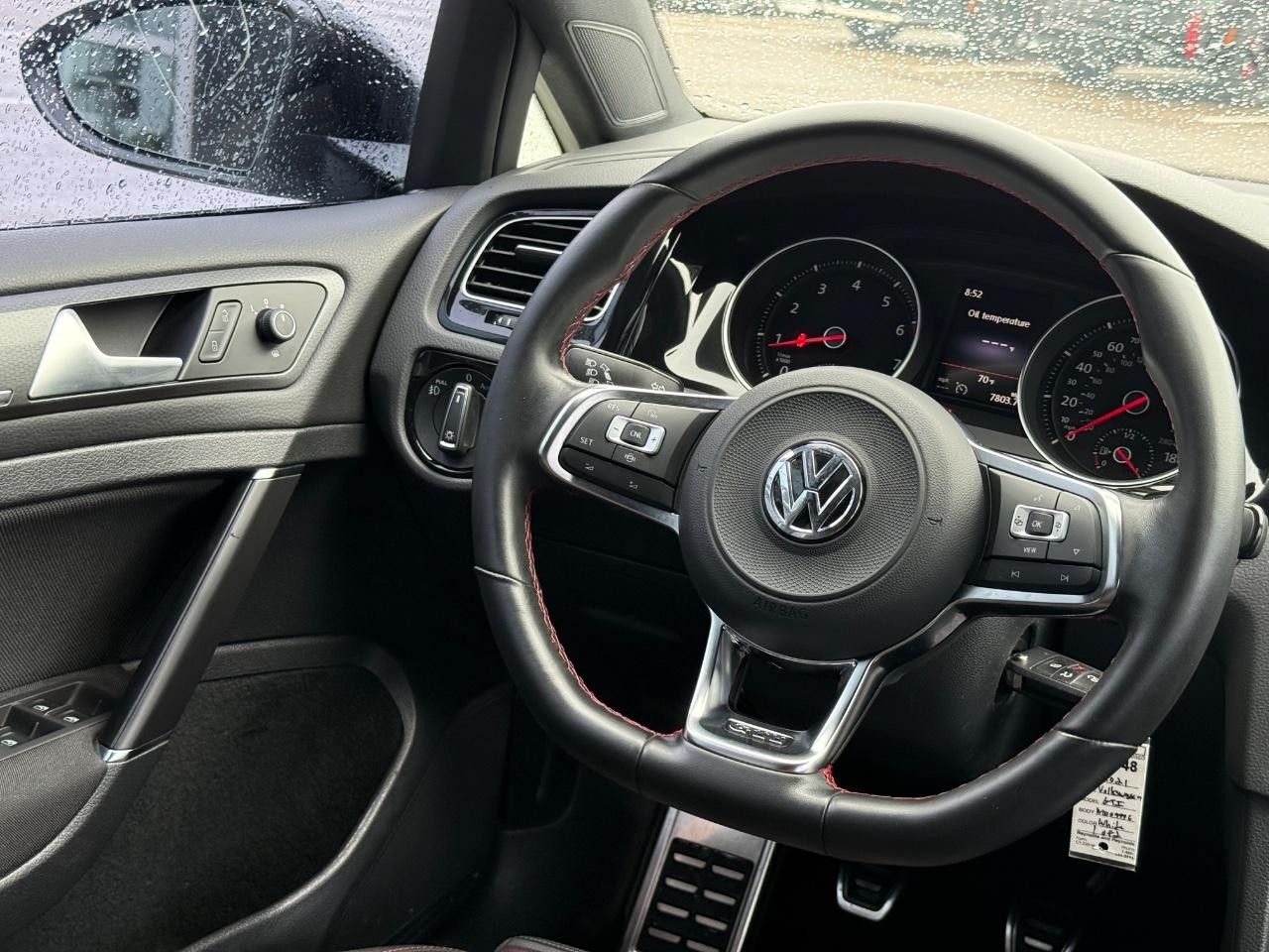 Volkswagen Golf GTI Vehicle Image 14
