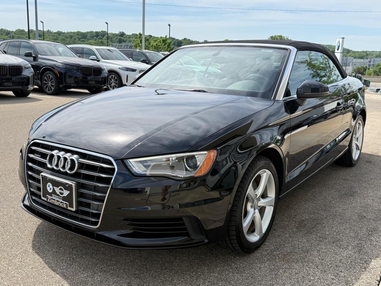 Audi A3 Vehicle Full-screen Gallery Image 08