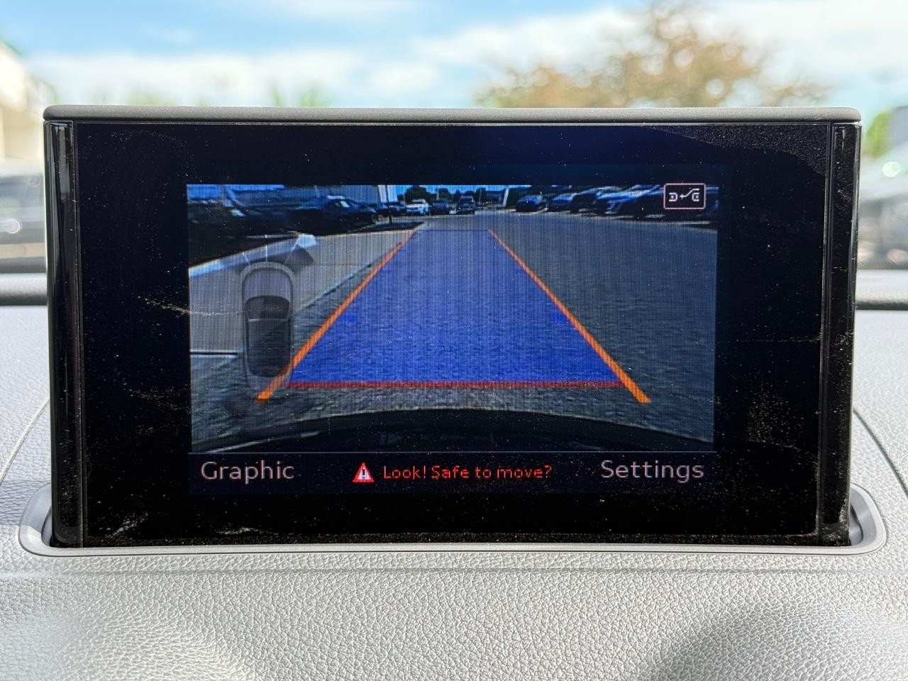 Audi A3 Vehicle Full-screen Gallery Image 21
