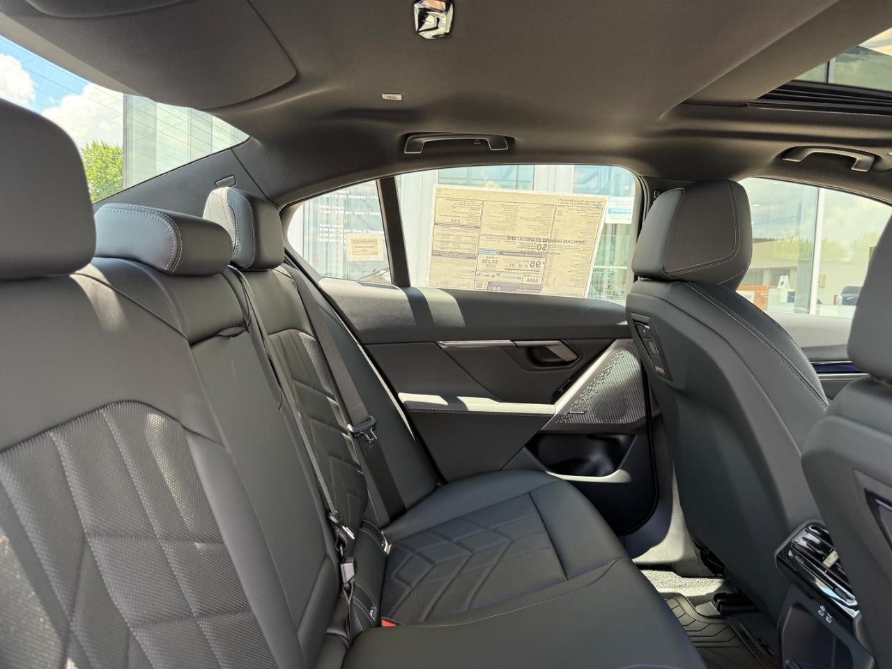 BMW i5 Vehicle Image 05