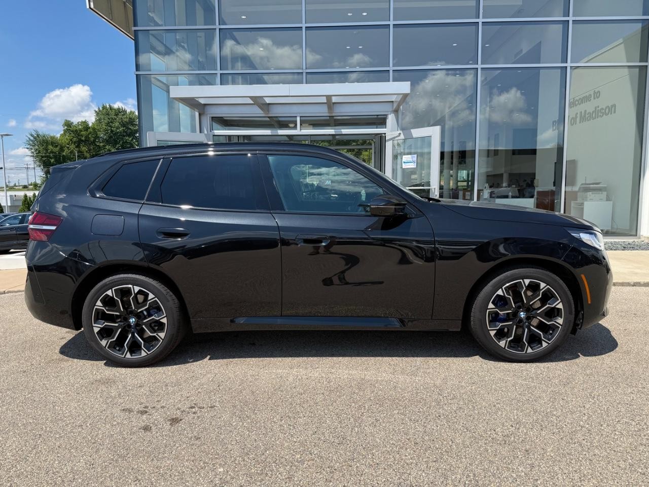 BMW X3 Vehicle Image 02