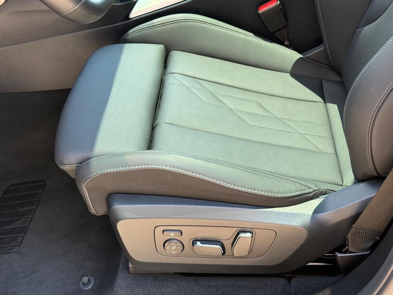 BMW X3 Vehicle Image 21