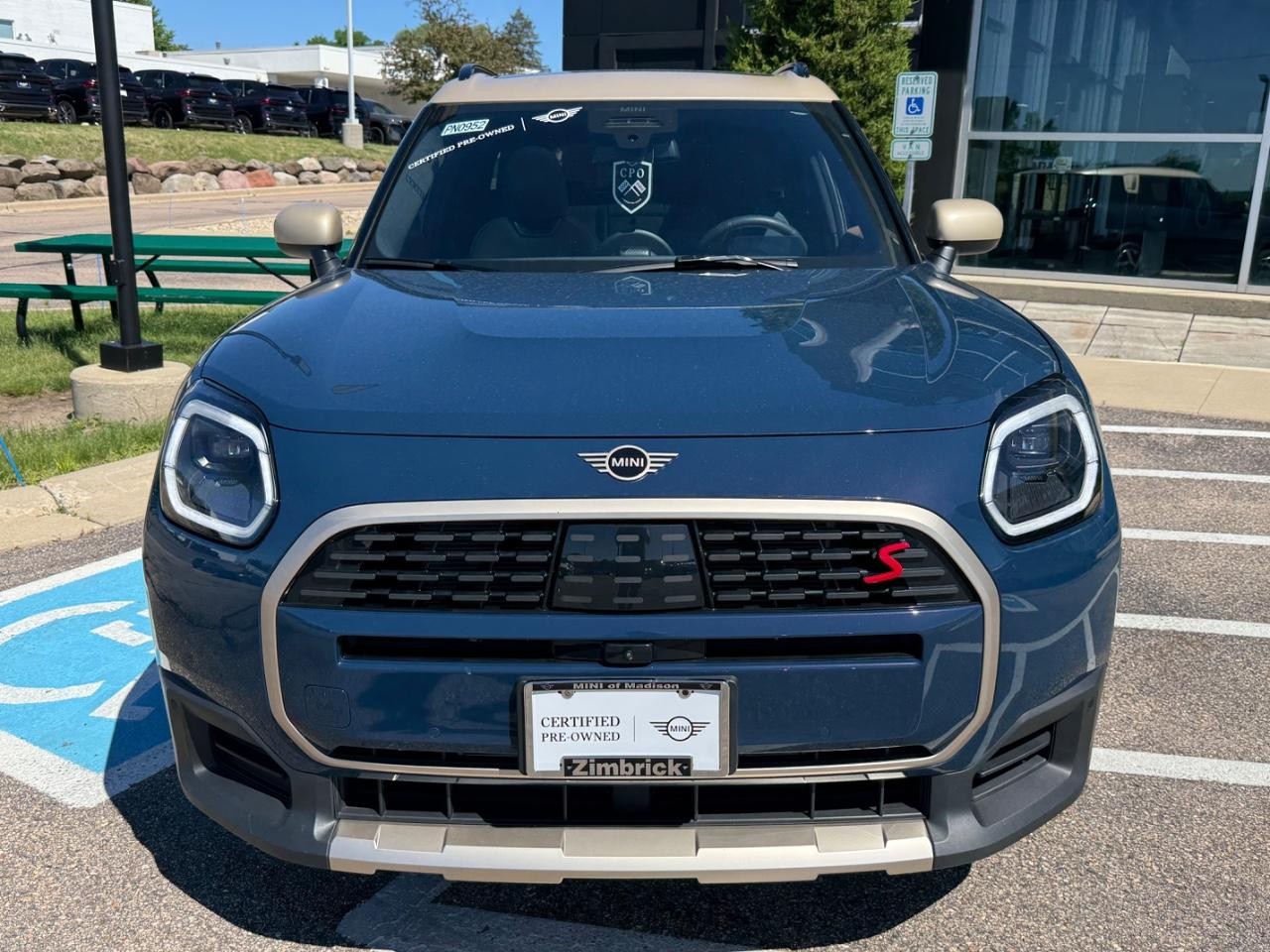 MINI Countryman Vehicle Image 10