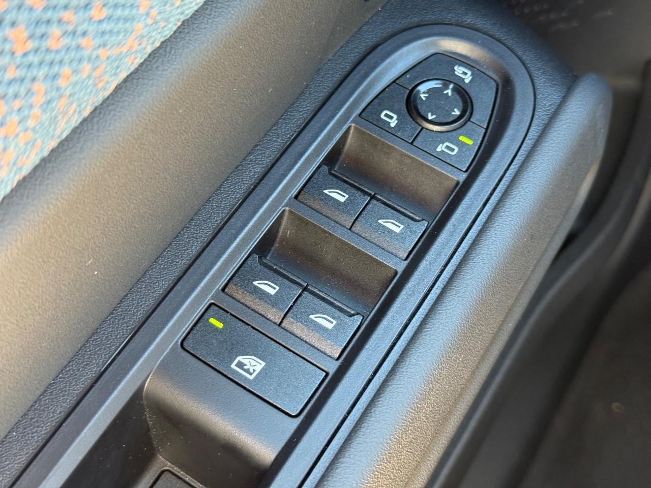 MINI Countryman Vehicle Image 20