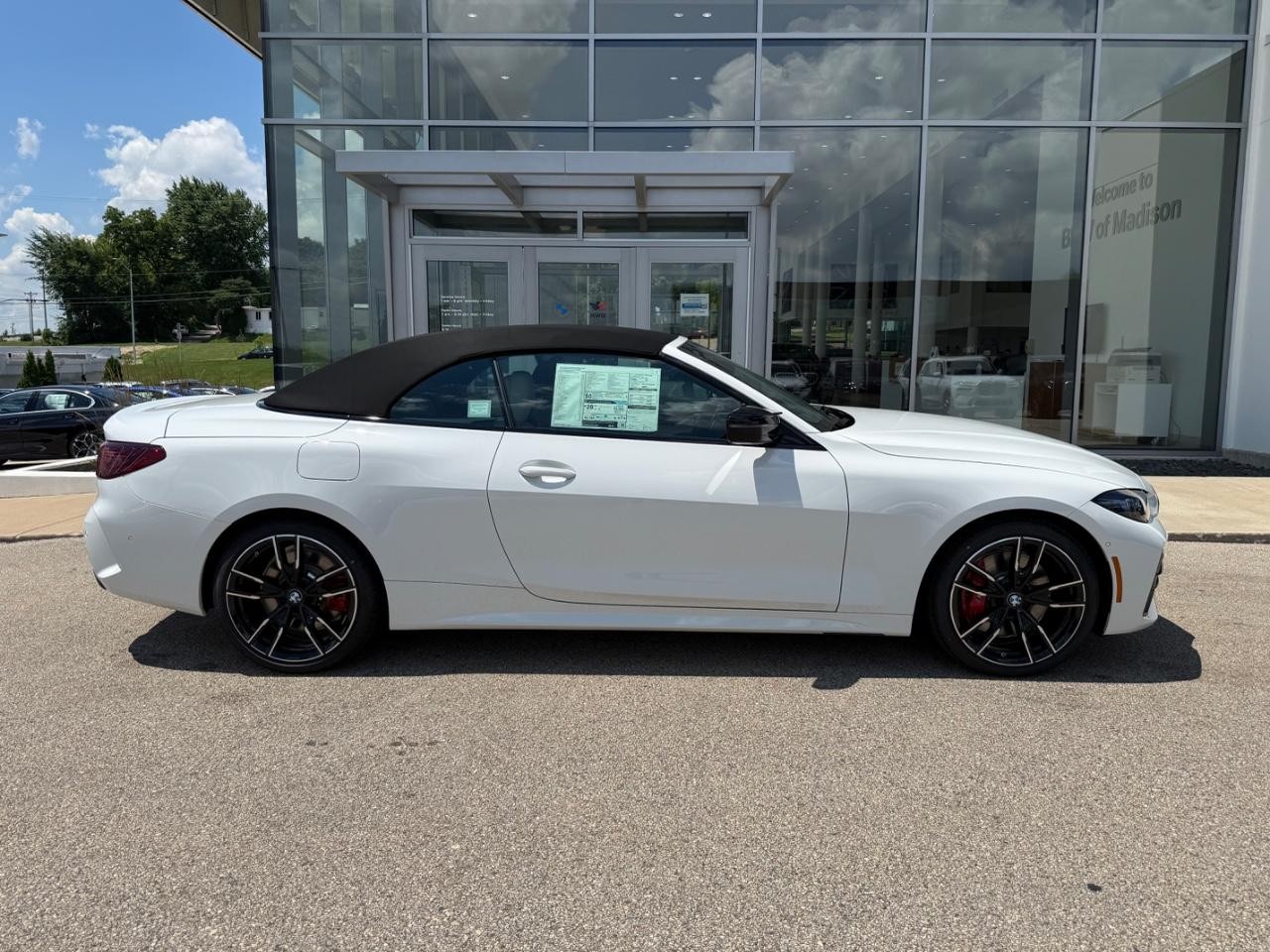 BMW 4 Series Vehicle Image 02