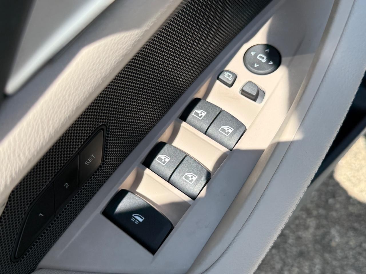 BMW 4 Series Vehicle Image 17