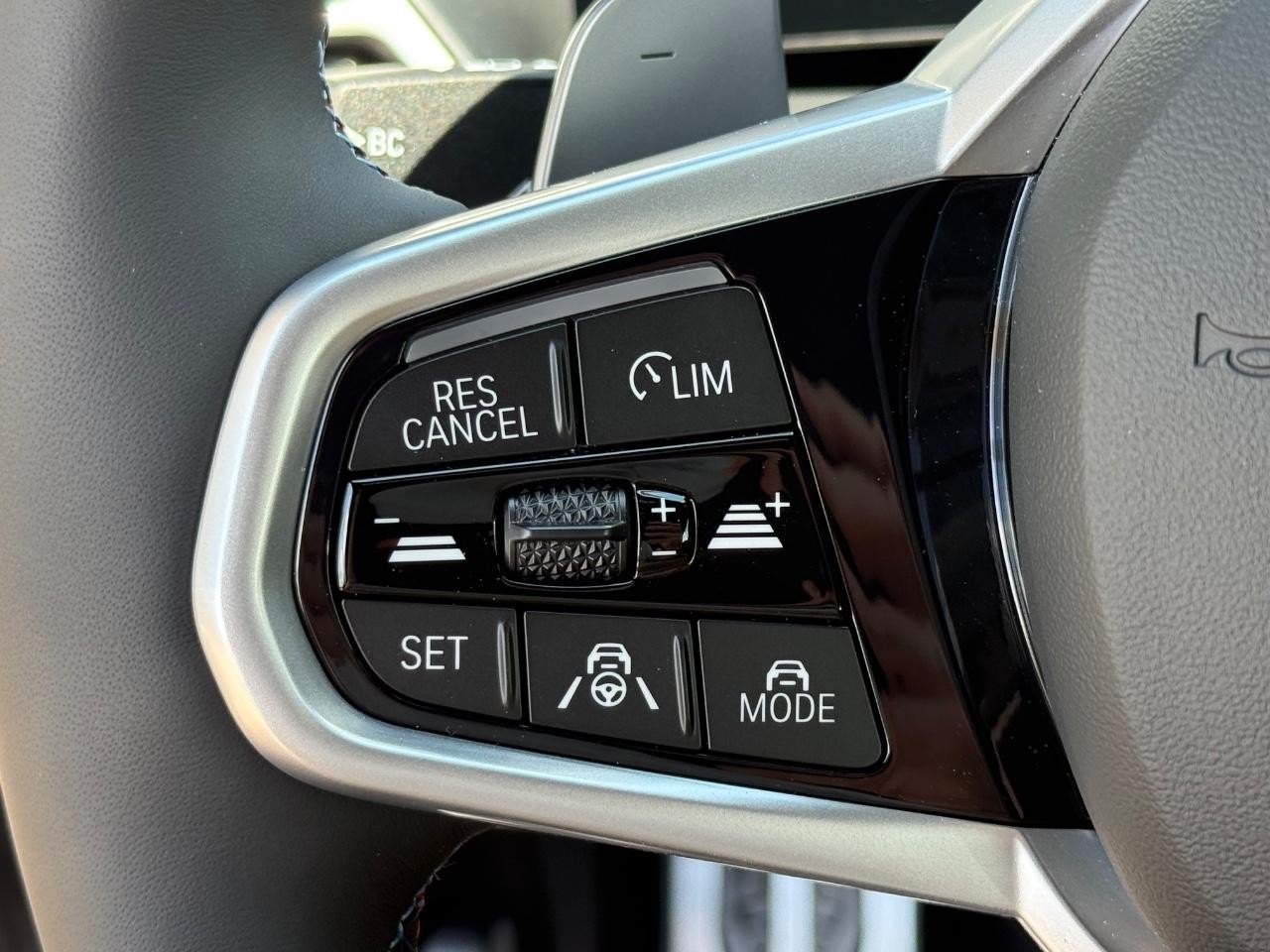 BMW 4 Series Vehicle Image 13