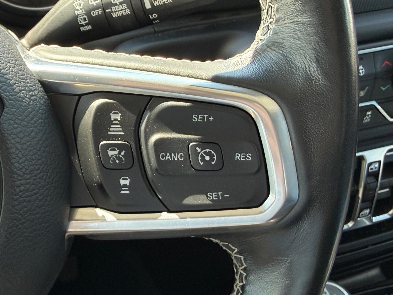 Jeep Wrangler Vehicle Image 17