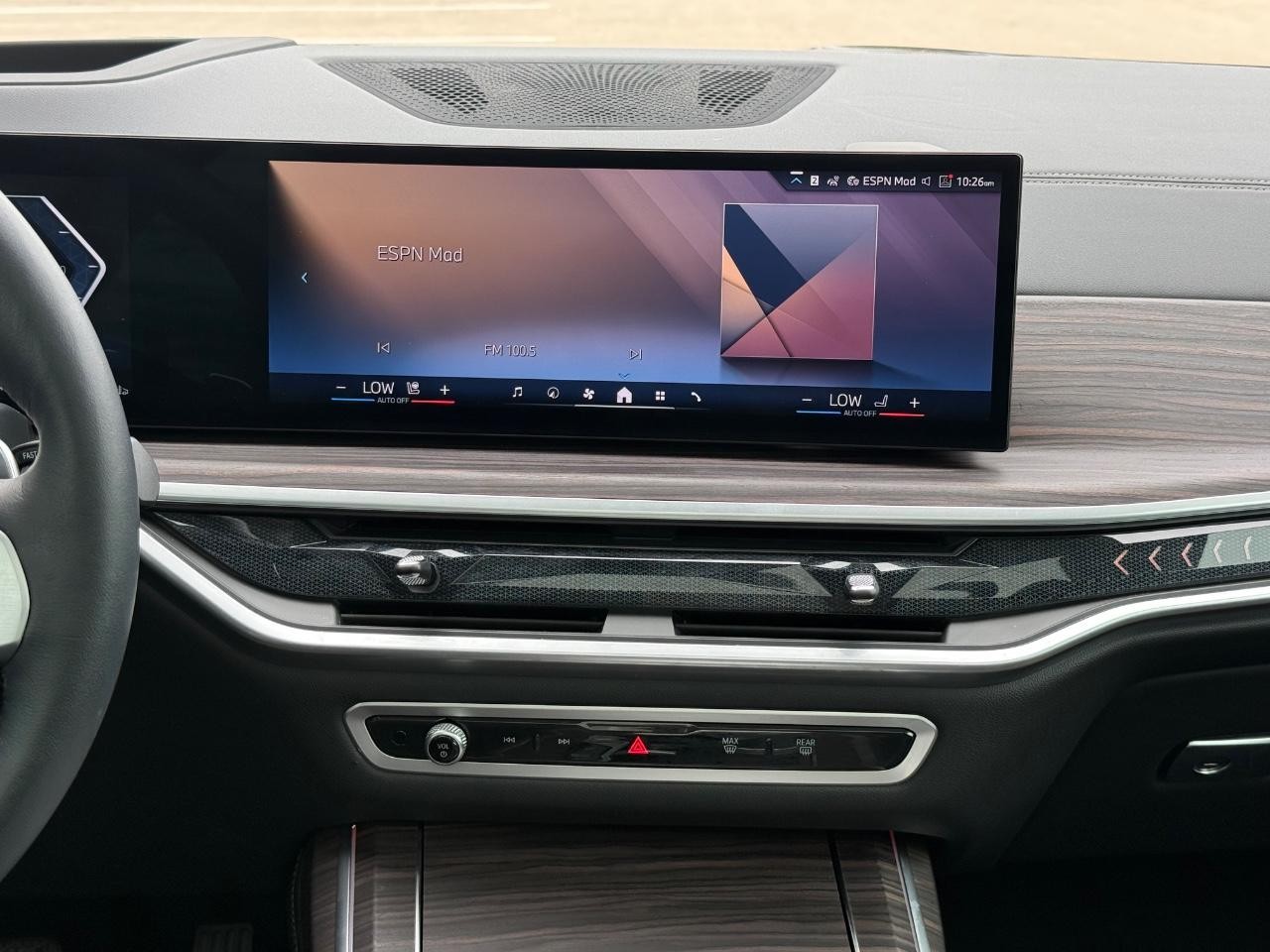 BMW X7 Vehicle Image 12