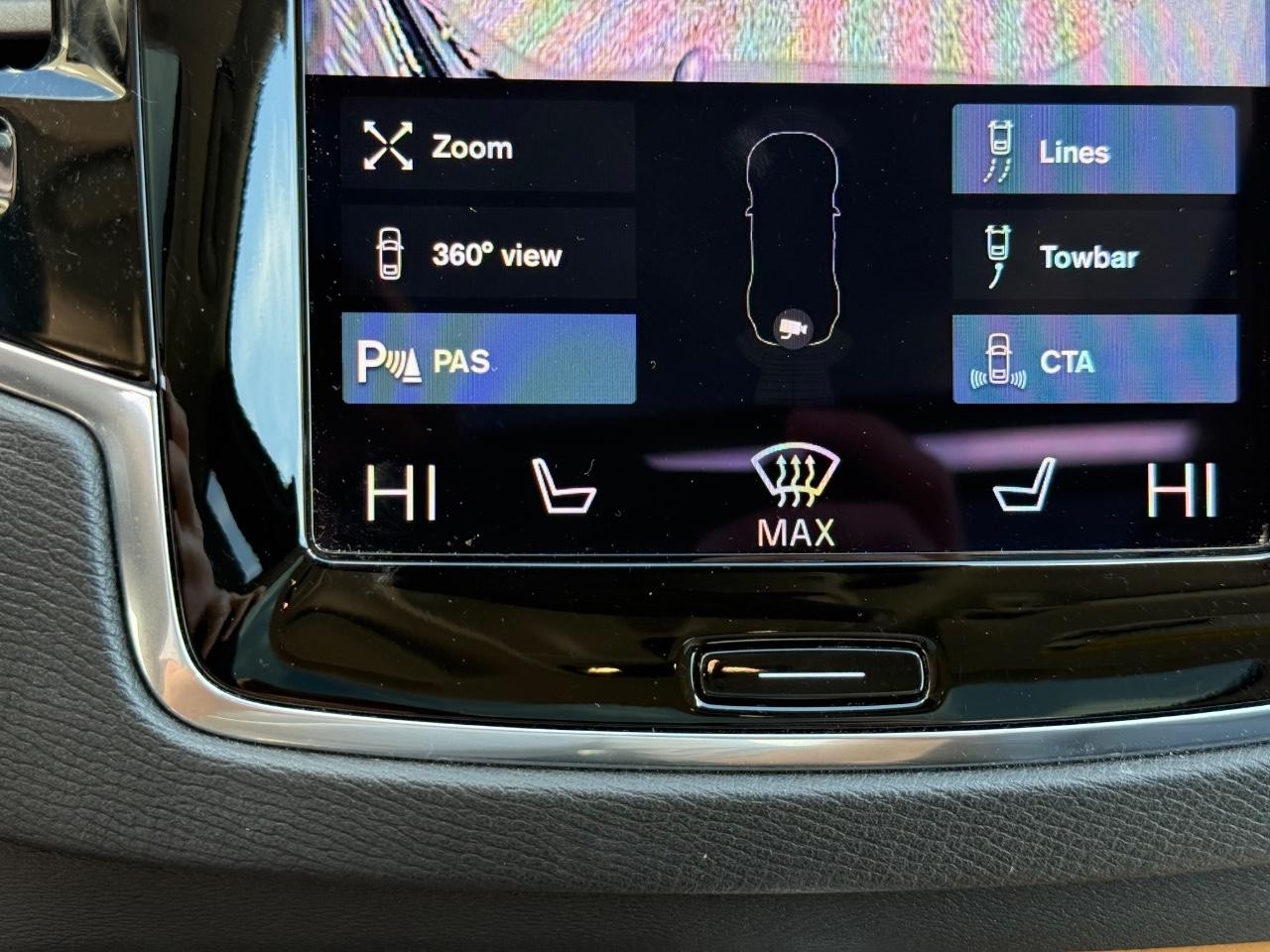 Volvo XC90 Recharge Plug-In Hybrid Vehicle Image 21