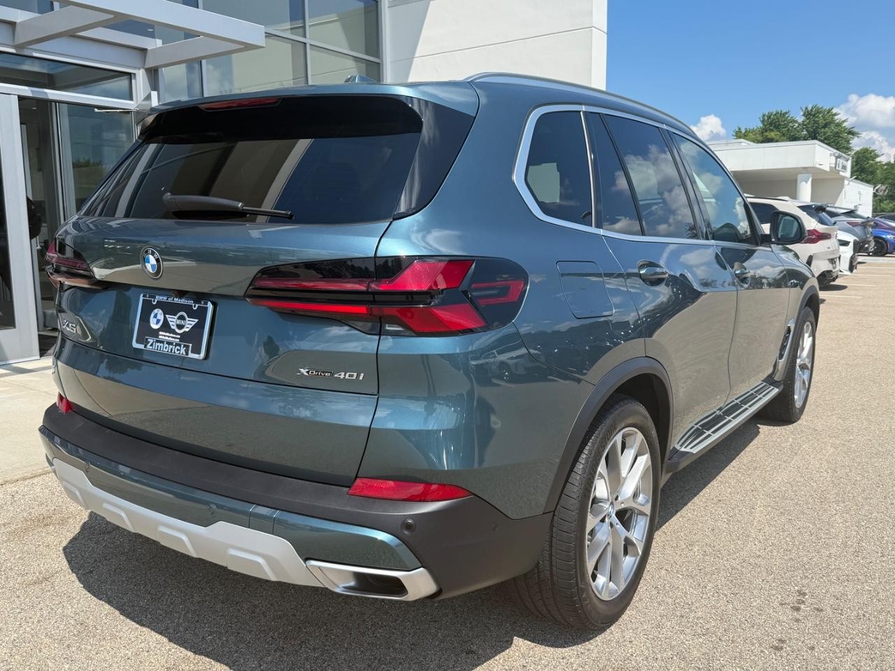 BMW X5 Vehicle Image 03