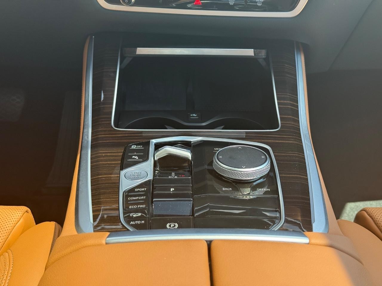 BMW X5 Vehicle Image 13