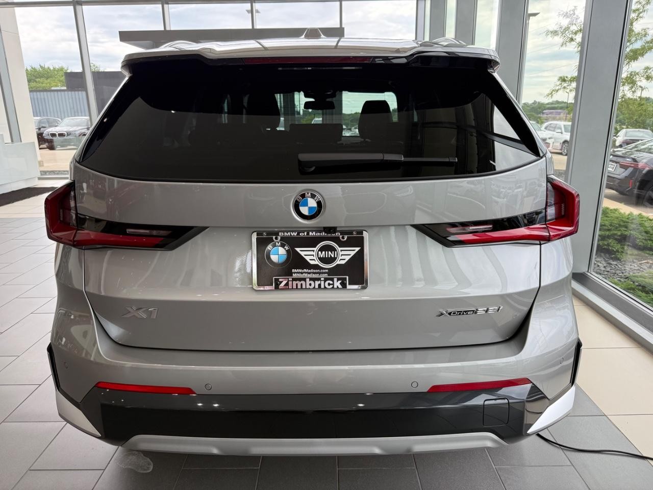 BMW X1 Vehicle Image 03