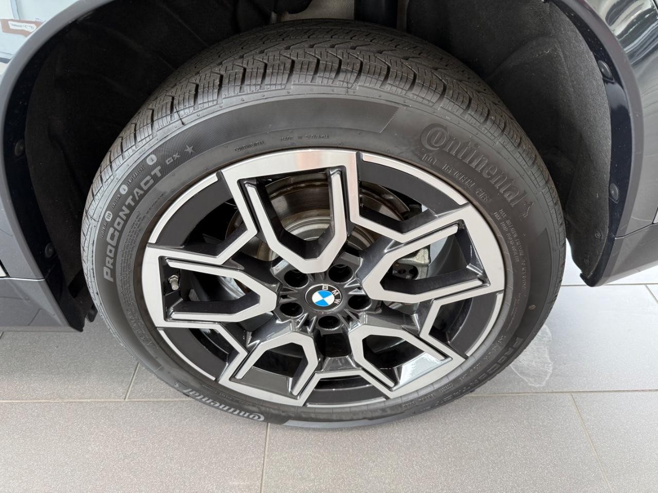 BMW X1 Vehicle Image 05