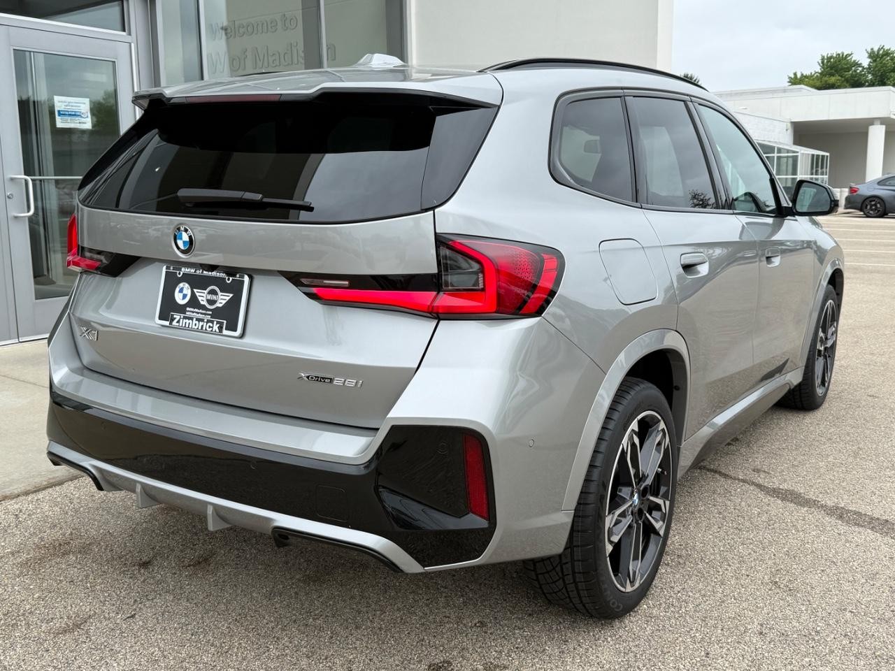 BMW X1 Vehicle Image 03