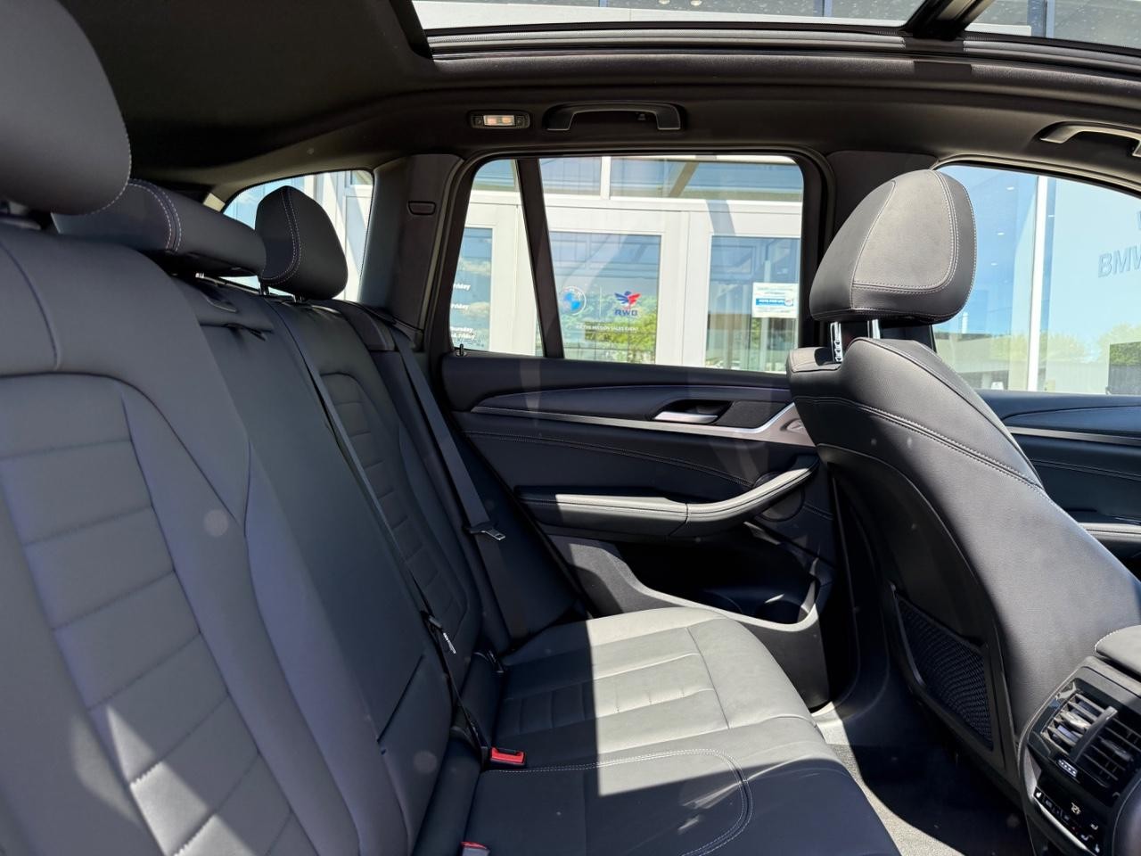 BMW X3 Vehicle Image 09