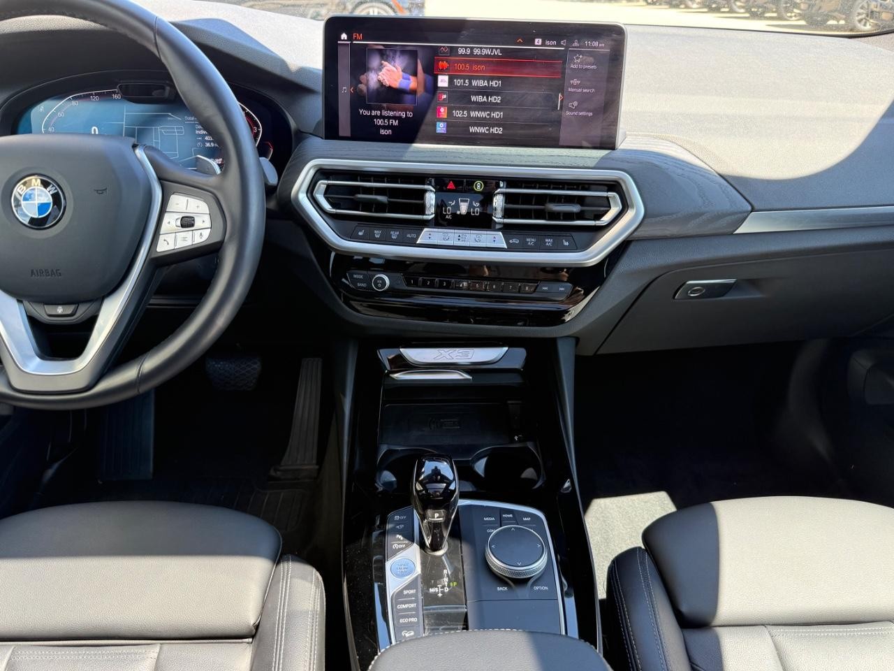 BMW X3 Vehicle Image 10