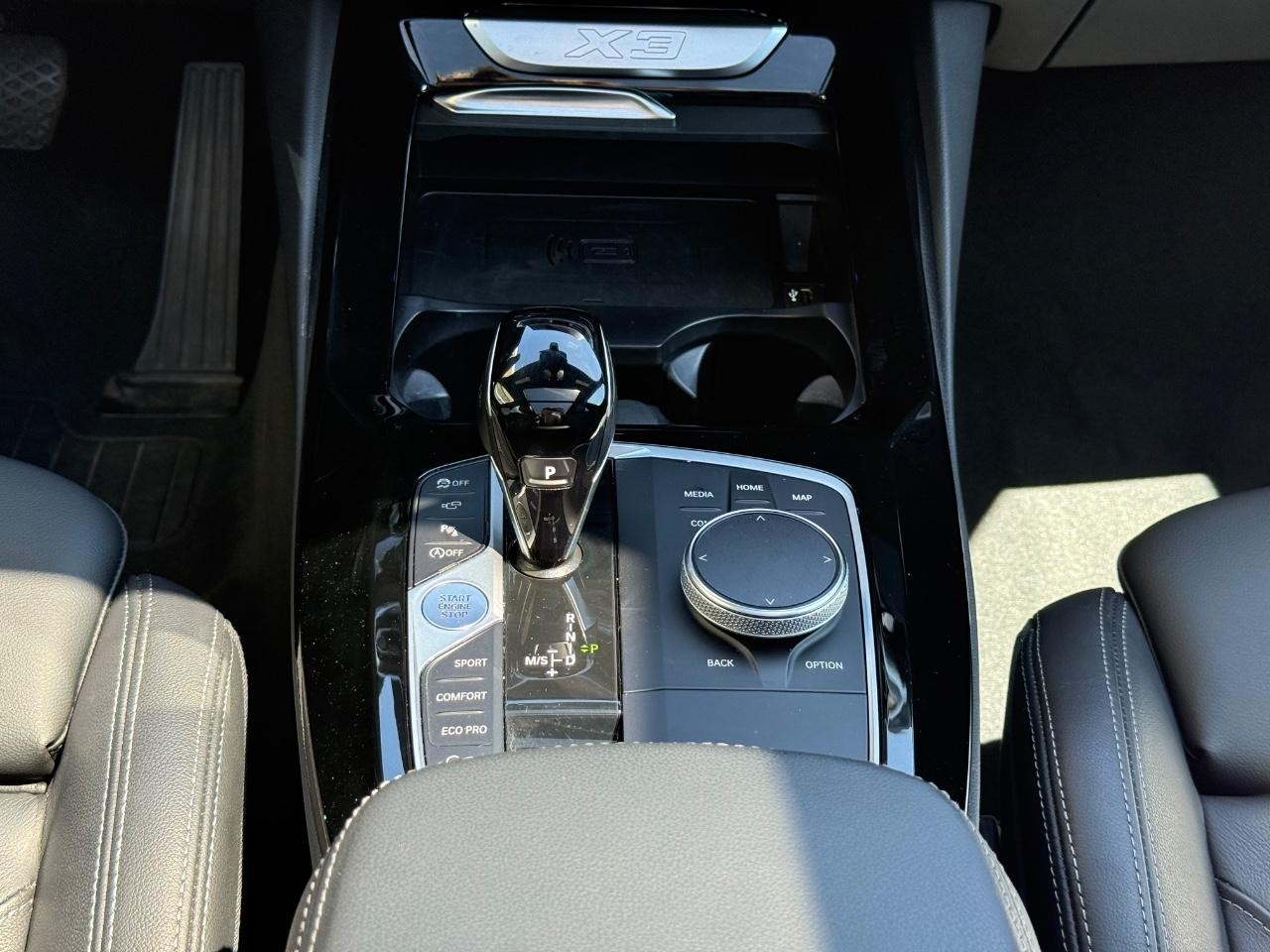 BMW X3 Vehicle Image 12