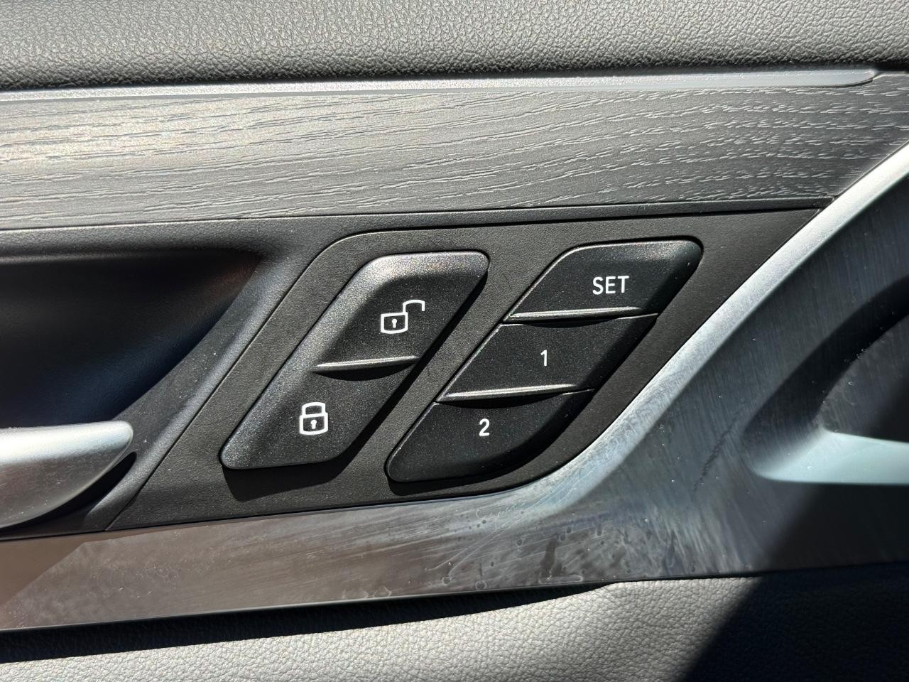BMW X3 Vehicle Image 15