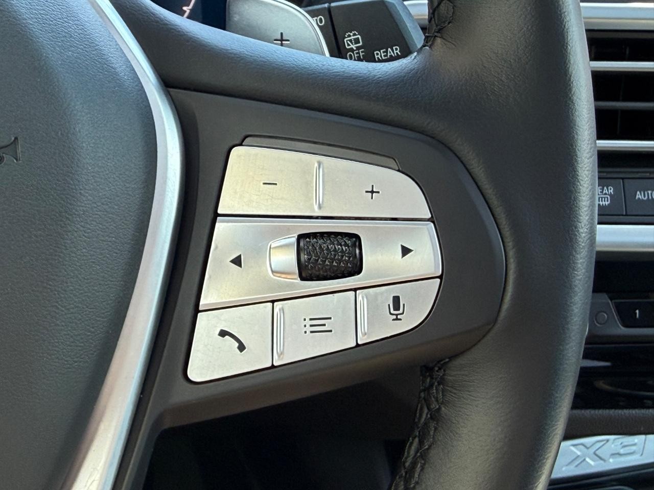 BMW X3 Vehicle Image 17