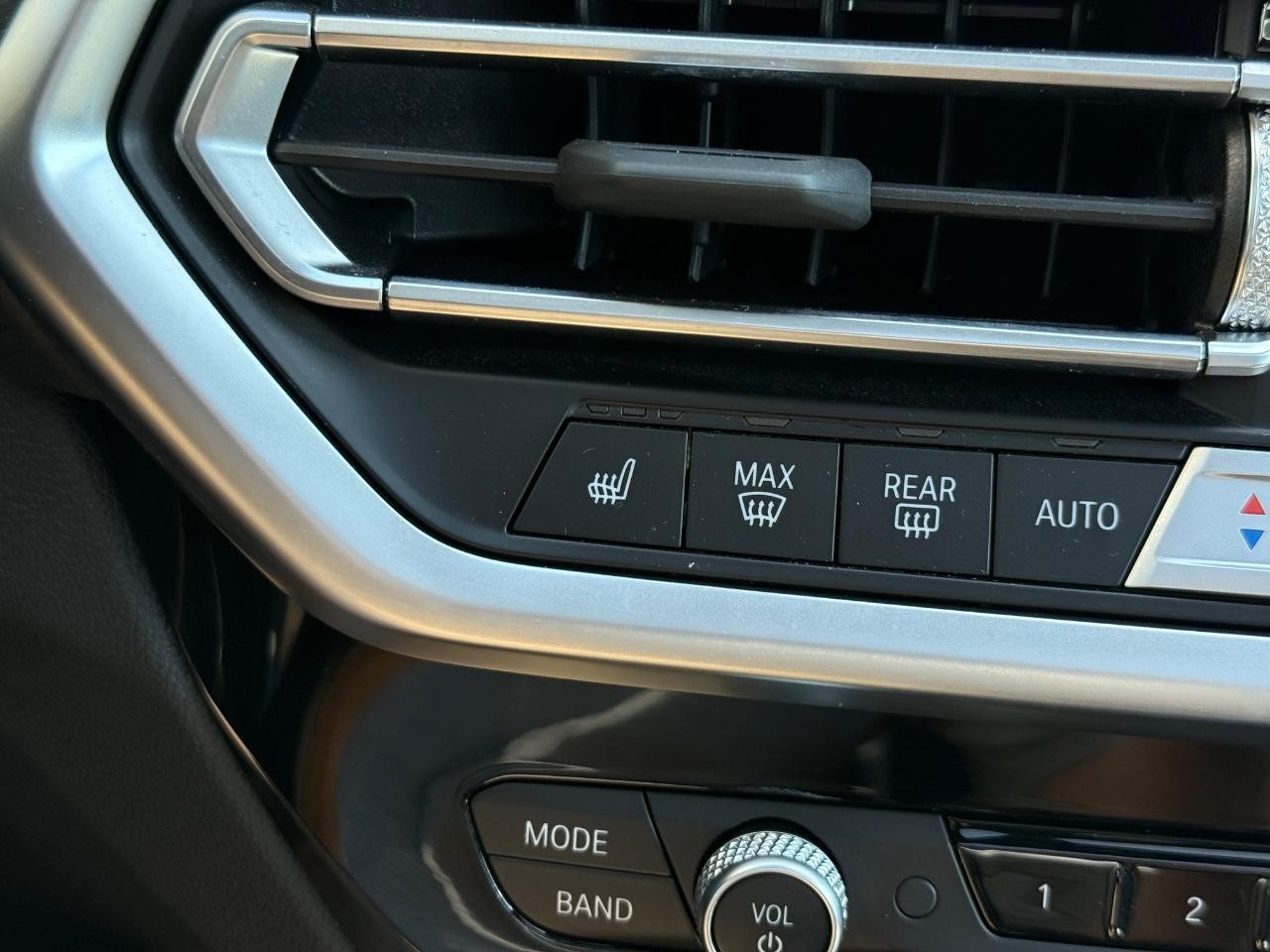 BMW X3 Vehicle Image 21