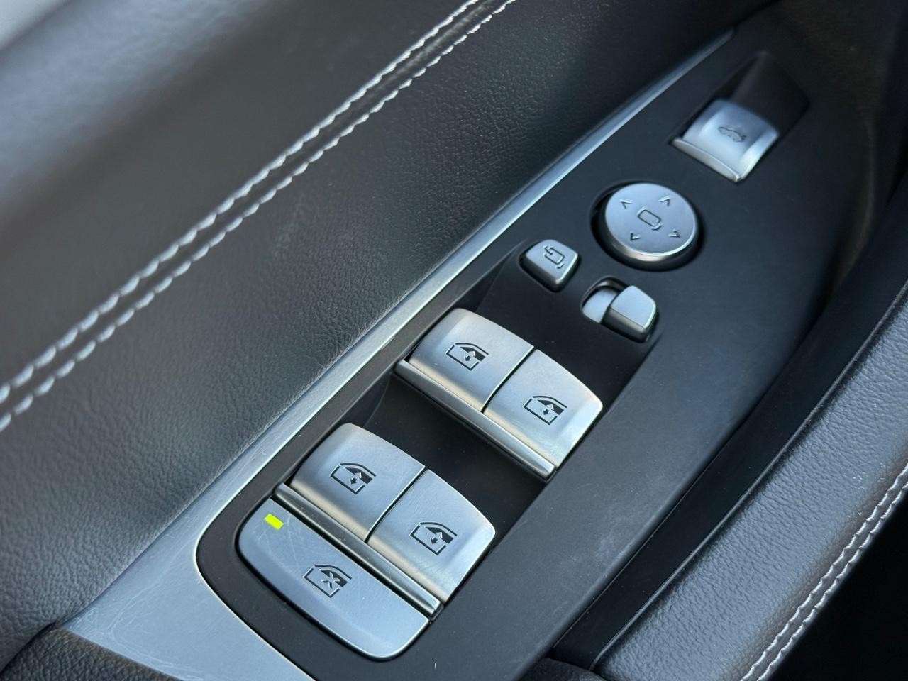BMW X3 Vehicle Image 22