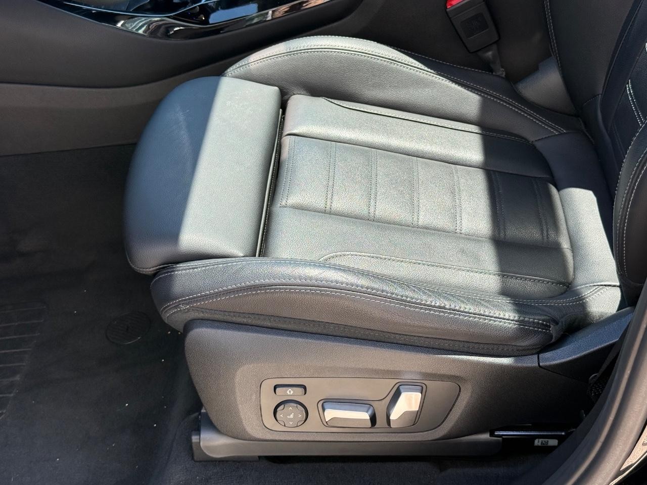 BMW X3 Vehicle Image 23