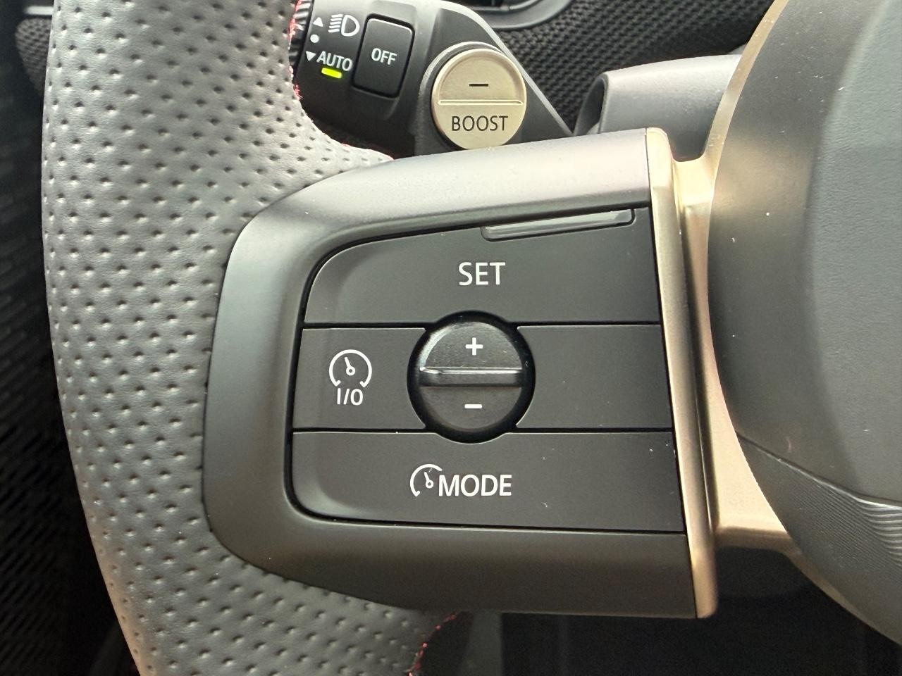 MINI Hardtop 4 Door Vehicle Image 11