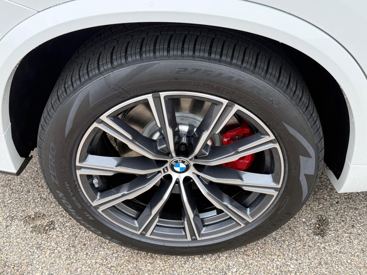 BMW X5 Vehicle Image 04