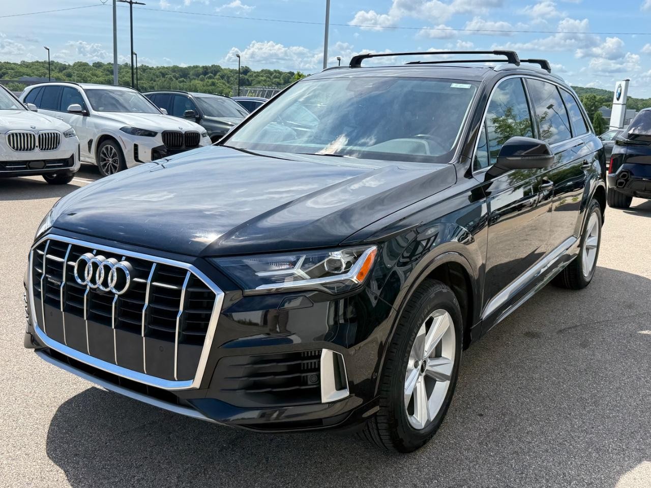 Audi Q7 Vehicle Full-screen Gallery Image 08