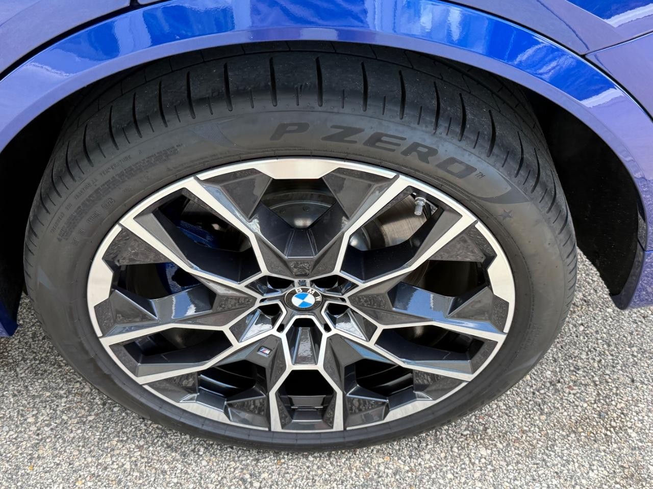 BMW X7 Vehicle Image 07