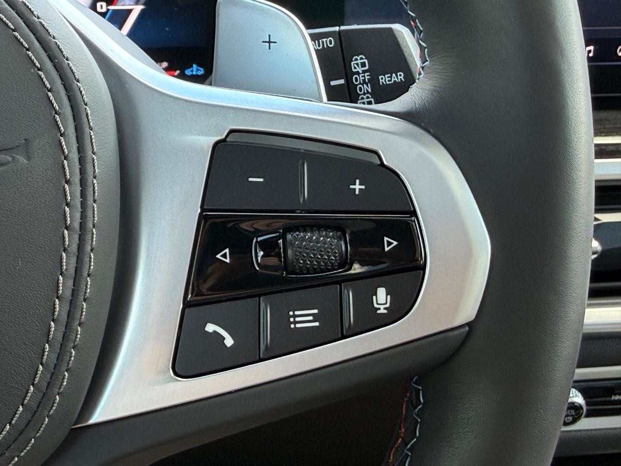 BMW X7 Vehicle Image 18