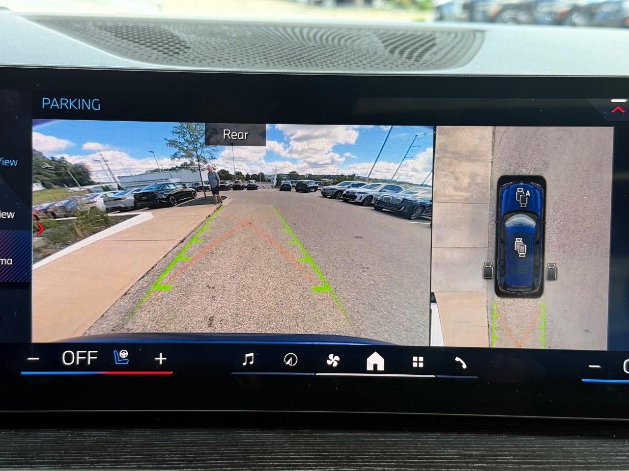 BMW X7 Vehicle Image 19