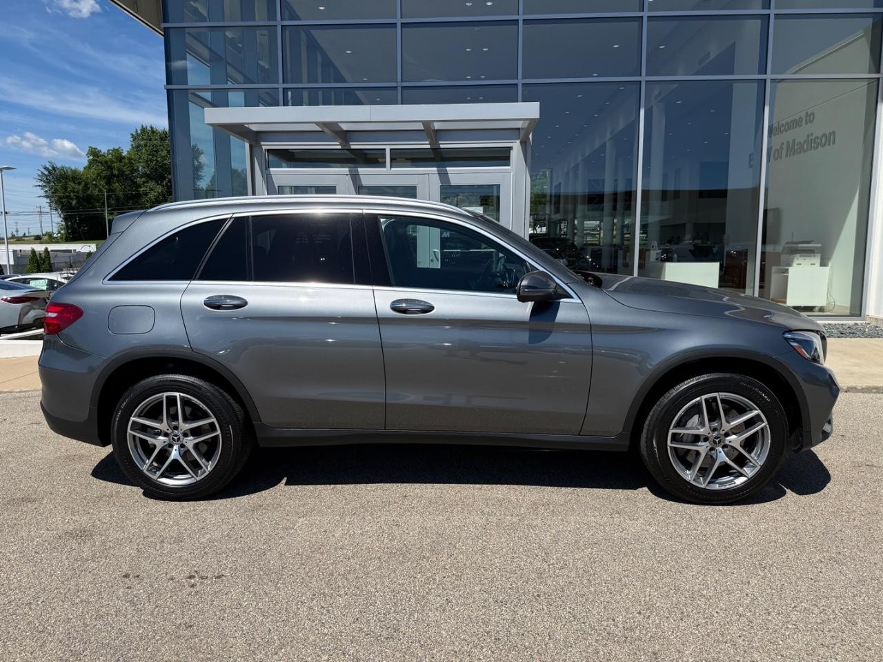 Mercedes-Benz GLC Vehicle Image 02