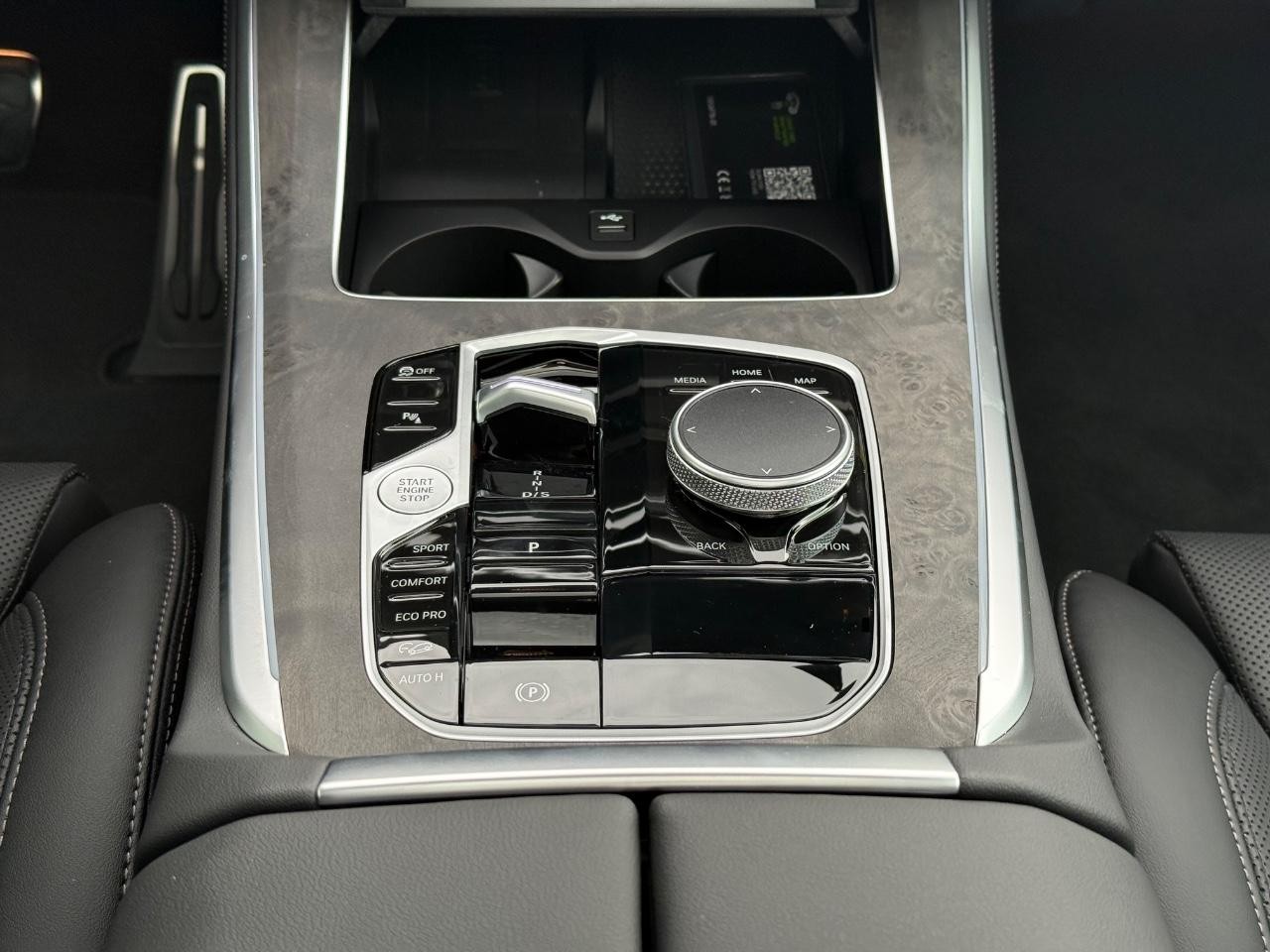BMW X5 Vehicle Image 08