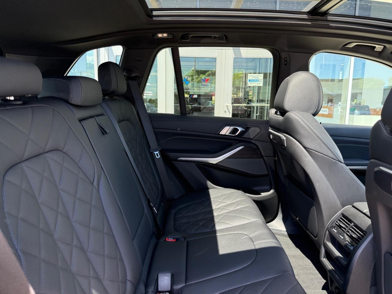 BMW X5 Vehicle Image 10