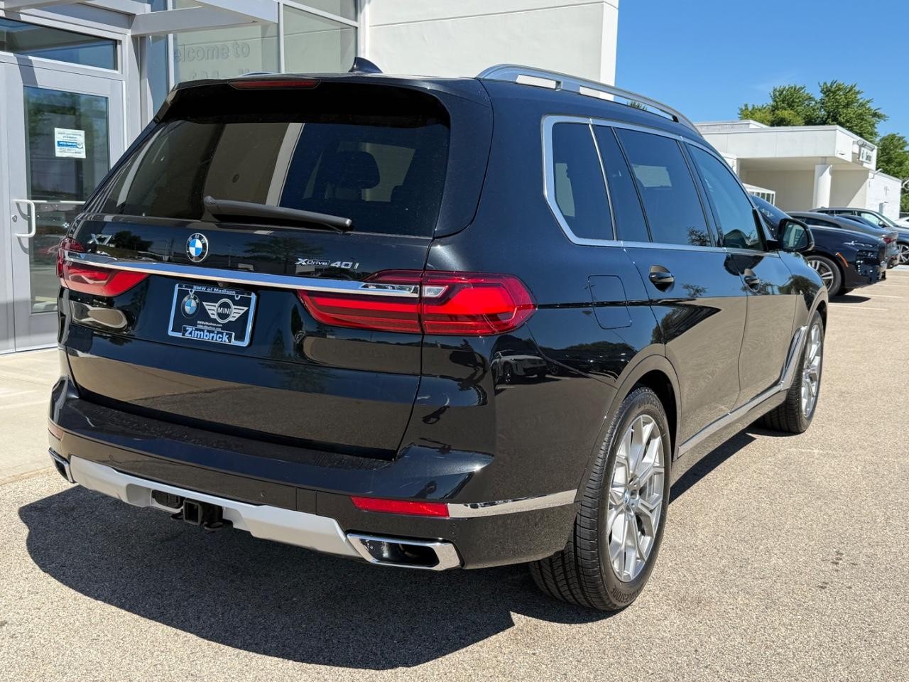 BMW X7 Vehicle Image 03