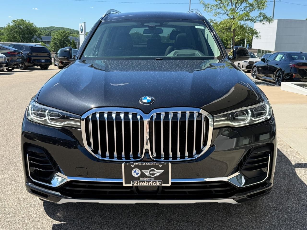 BMW X7 Vehicle Image 09