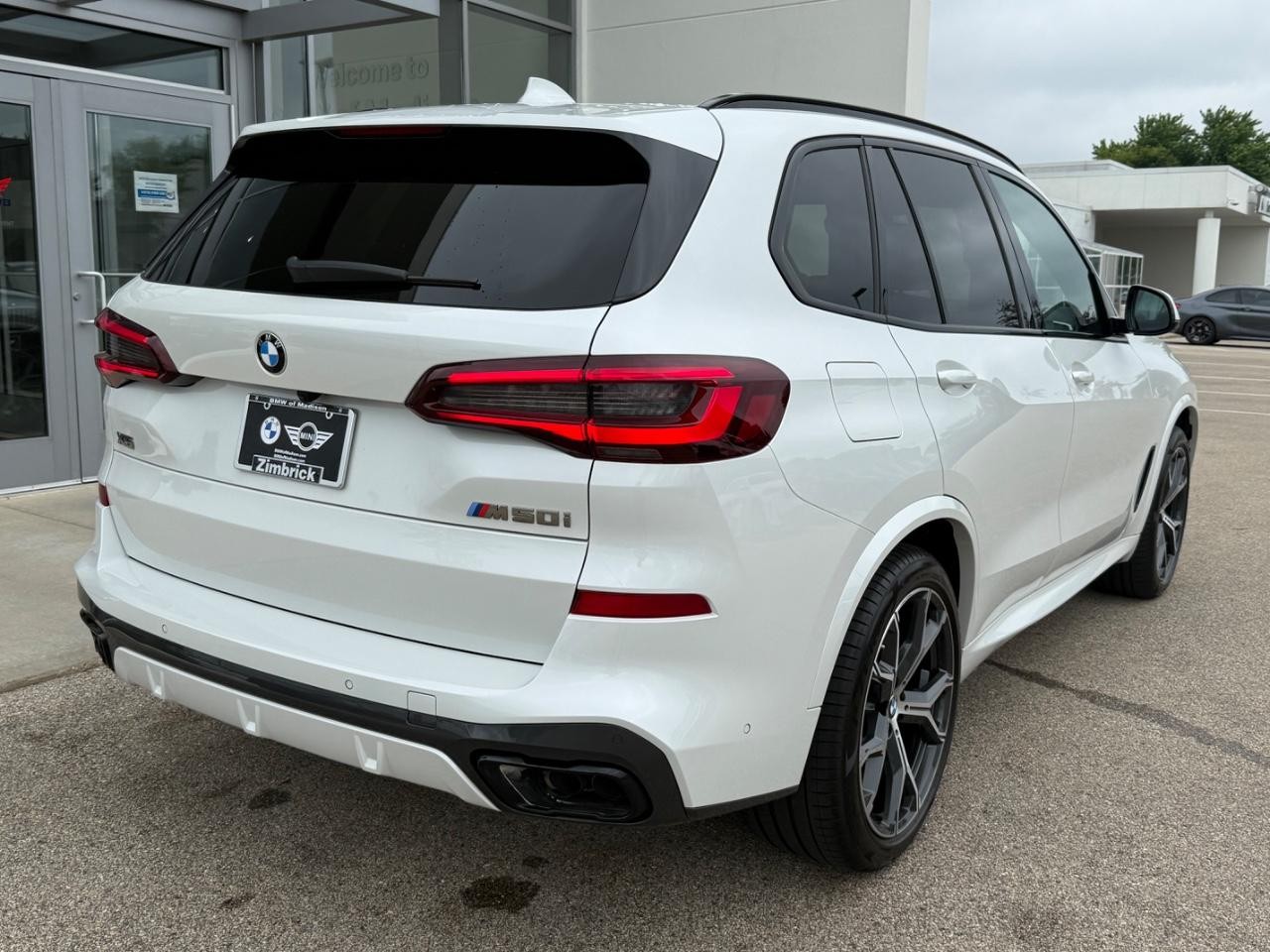 BMW X5 Vehicle Image 03